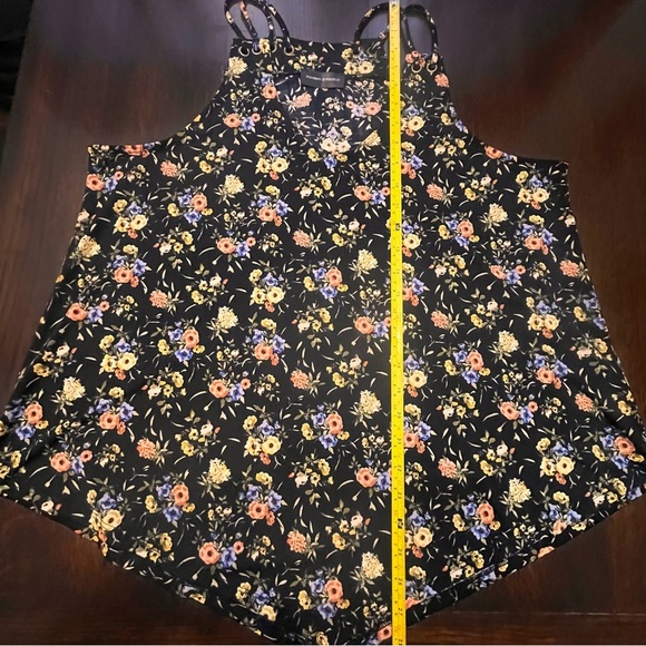 MODERN ATTRACTION Women’s floral tank dual strap vShaped size XL - Picture 6 of 8